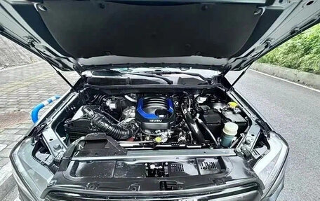 Isuzu D-Max, 2022 год, 14 фотография