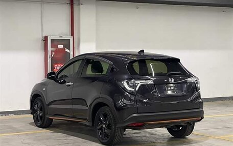 Honda Vezel, 2022 год, 1 550 000 рублей, 4 фотография