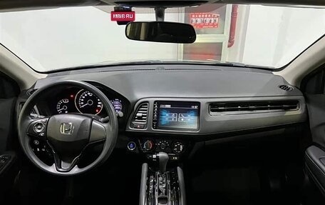 Honda Vezel, 2022 год, 1 550 000 рублей, 9 фотография