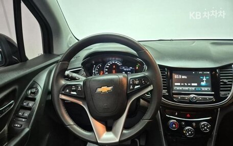 Chevrolet Trax, 2022 год, 1 060 000 рублей, 13 фотография