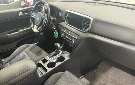 KIA Sportage IV рестайлинг, 2021 год, 2 490 000 рублей, 11 фотография