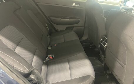 KIA Sportage IV рестайлинг, 2021 год, 2 490 000 рублей, 13 фотография