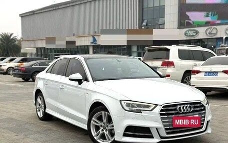 Audi A3, 2023 год, 2 360 000 рублей, 2 фотография