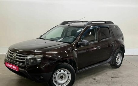 Renault Duster I рестайлинг, 2014 год, 827 000 рублей, 1 фотография