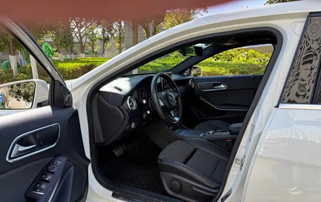 Mercedes-Benz A-Класс, 2018 год, 1 600 055 рублей, 13 фотография