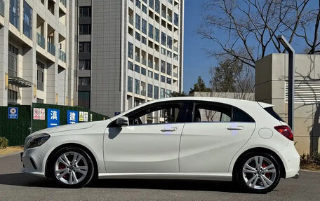 Mercedes-Benz A-Класс, 2018 год, 1 600 055 рублей, 4 фотография