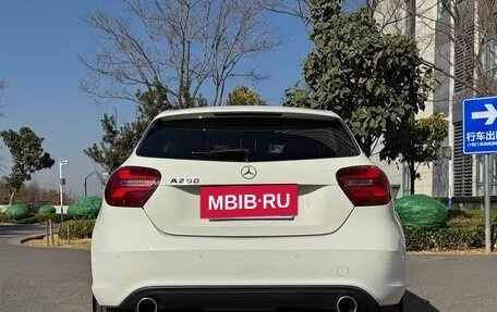 Mercedes-Benz A-Класс, 2018 год, 1 600 055 рублей, 6 фотография