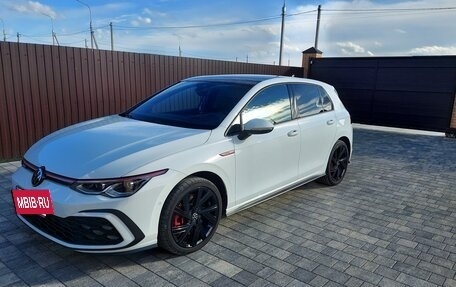 Volkswagen Golf GTI, 2022 год, 4 950 000 рублей, 3 фотография