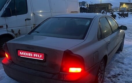 Volvo S80 II рестайлинг 2, 2000 год, 370 000 рублей, 3 фотография