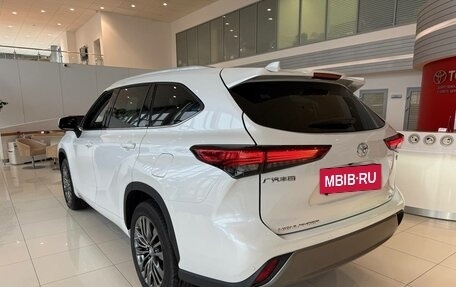 Toyota Highlander, 2026 год, 6 500 000 рублей, 3 фотография
