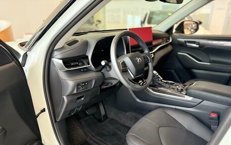 Toyota Highlander, 2026 год, 6 500 000 рублей, 12 фотография