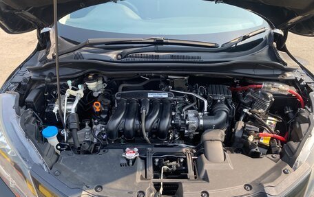 Honda Vezel, 2015 год, 1 600 000 рублей, 9 фотография