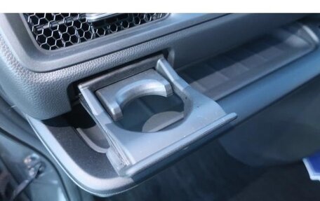 Honda Stepwgn, 2022 год, 2 500 000 рублей, 34 фотография