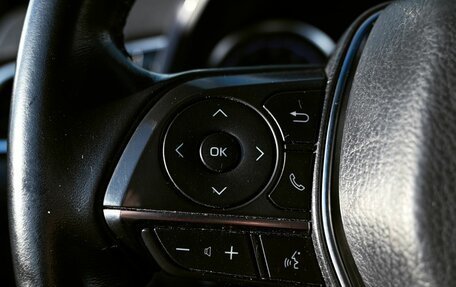 Toyota Camry, 2020 год, 2 400 000 рублей, 13 фотография