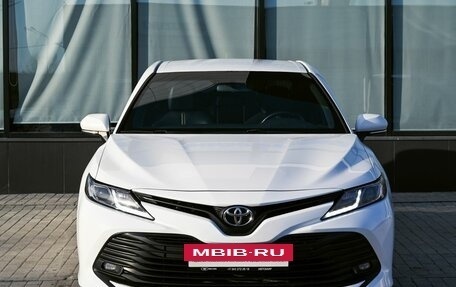 Toyota Camry, 2020 год, 2 400 000 рублей, 8 фотография