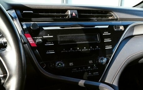 Toyota Camry, 2020 год, 2 400 000 рублей, 15 фотография