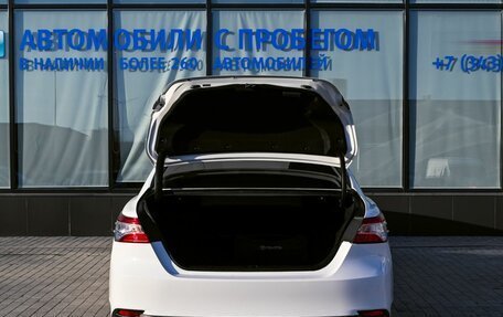 Toyota Camry, 2020 год, 2 400 000 рублей, 20 фотография