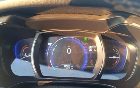 Renault Koleos II, 2017 год, 1 749 000 рублей, 11 фотография