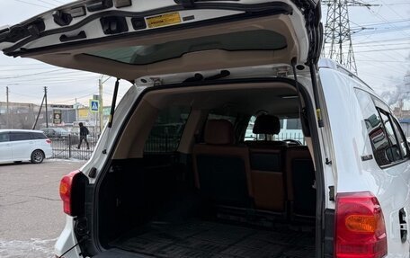 Toyota Land Cruiser 200, 2014 год, 3 997 000 рублей, 16 фотография