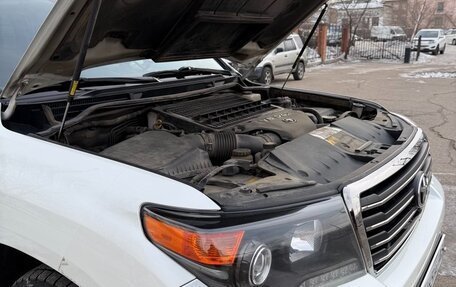 Toyota Land Cruiser 200, 2014 год, 3 997 000 рублей, 18 фотография