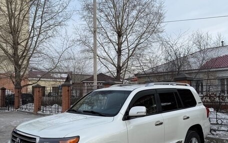 Toyota Land Cruiser 200, 2014 год, 3 997 000 рублей, 31 фотография