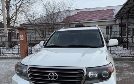 Toyota Land Cruiser 200, 2014 год, 3 997 000 рублей, 32 фотография