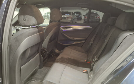 BMW 5 серия, 2019 год, 2 890 000 рублей, 15 фотография