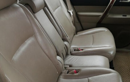 Toyota Highlander III, 2011 год, 1 990 000 рублей, 2 фотография