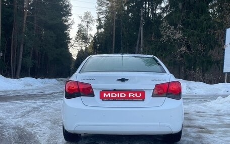 Chevrolet Cruze II, 2010 год, 690 000 рублей, 5 фотография