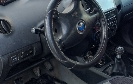 Geely MK I рестайлинг, 2010 год, 220 000 рублей, 2 фотография