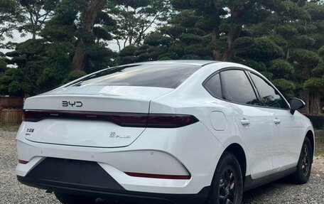 BYD Qin, 2026 год, 2 950 000 рублей, 4 фотография