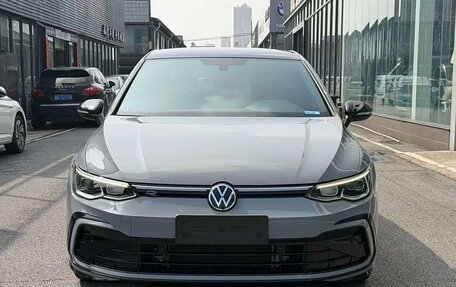 Volkswagen Golf VIII, 2022 год, 1 810 000 рублей, 1 фотография