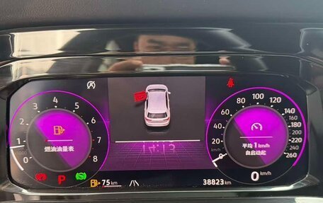 Volkswagen Golf VIII, 2022 год, 1 810 000 рублей, 8 фотография