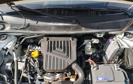 Renault Logan II, 2020 год, 620 000 рублей, 13 фотография