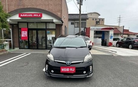 Toyota Prius, 2015 год, 1 340 000 рублей, 2 фотография