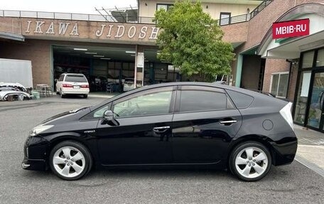 Toyota Prius, 2015 год, 1 340 000 рублей, 7 фотография