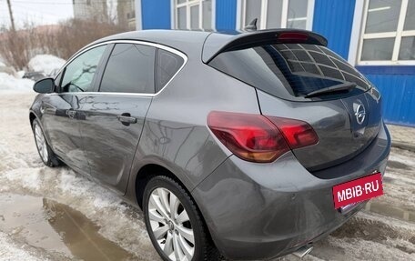 Opel Astra J, 2011 год, 599 000 рублей, 9 фотография