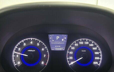 Hyundai Solaris II рестайлинг, 2011 год, 875 000 рублей, 6 фотография