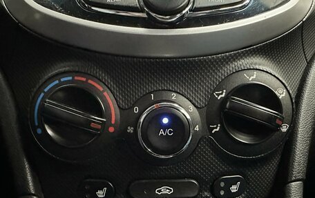 Hyundai Solaris II рестайлинг, 2011 год, 875 000 рублей, 16 фотография