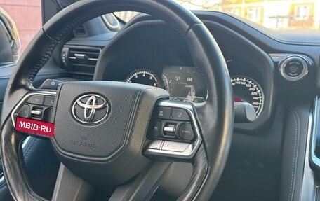 Toyota Land Cruiser, 2021 год, 12 000 000 рублей, 21 фотография