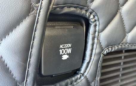 Toyota Land Cruiser, 2021 год, 12 000 000 рублей, 30 фотография