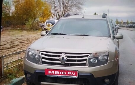 Renault Duster I рестайлинг, 2014 год, 555 000 рублей, 2 фотография