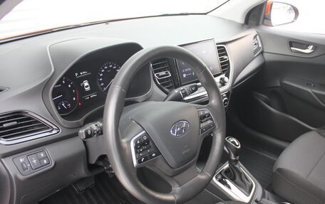 Hyundai Solaris II рестайлинг, 2021 год, 1 630 000 рублей, 9 фотография