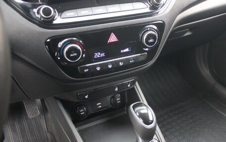 Hyundai Solaris II рестайлинг, 2021 год, 1 630 000 рублей, 11 фотография