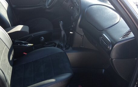 Chevrolet Niva I рестайлинг, 2017 год, 850 000 рублей, 2 фотография