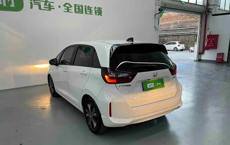 Honda Fit, 2022 год, 1 060 000 рублей, 4 фотография