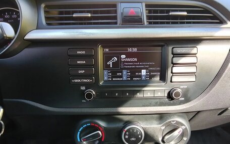 KIA Rio IV, 2019 год, 990 000 рублей, 15 фотография