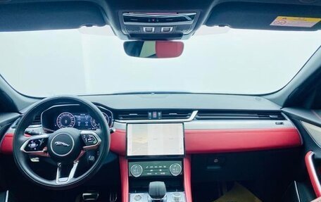 Jaguar F-Pace, 2024 год, 5 405 000 рублей, 12 фотография