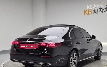 Mercedes-Benz E-Класс, 2025 год, 6 220 000 рублей, 3 фотография