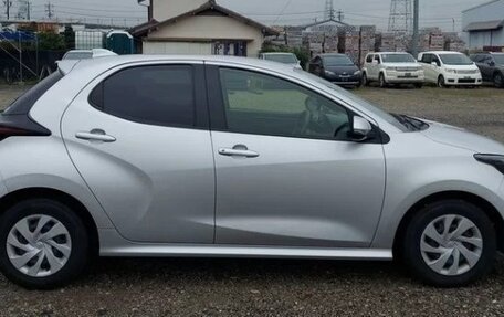 Toyota Yaris, 2020 год, 1 100 000 рублей, 3 фотография